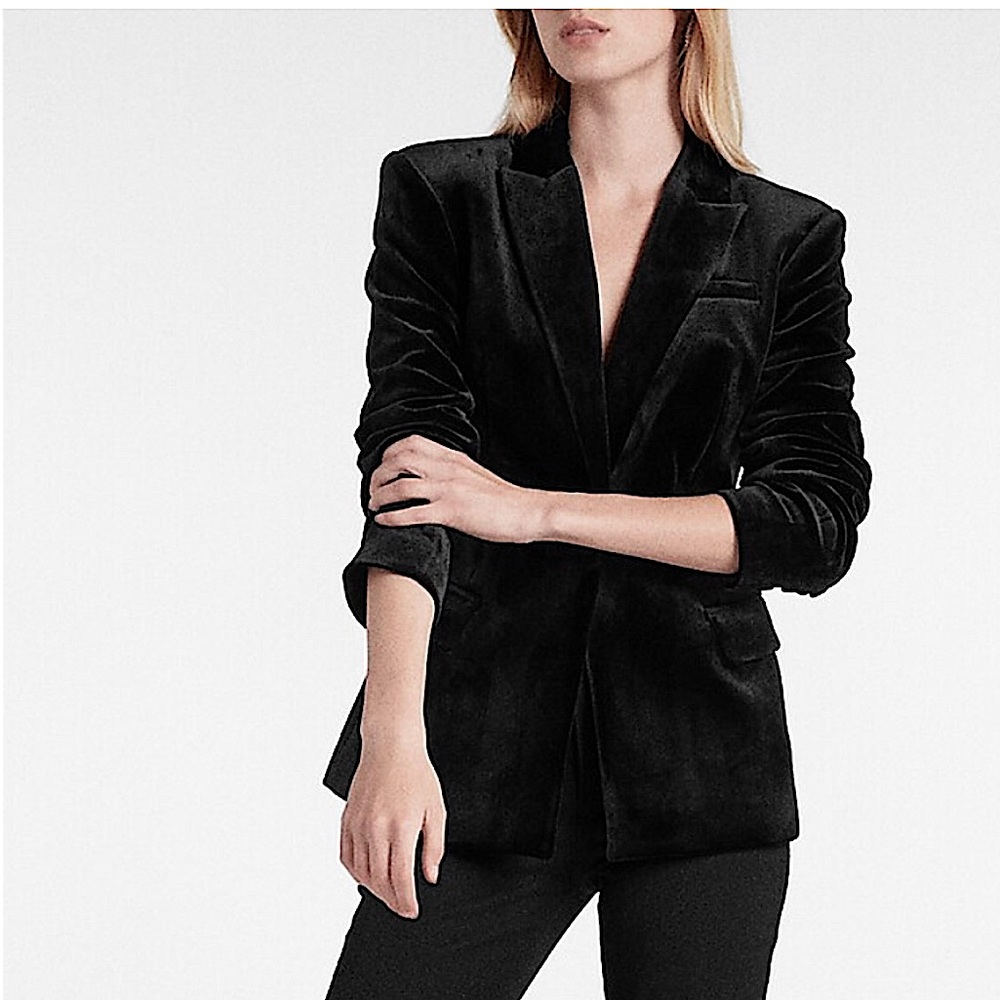 NWT Women’s Black Velvet Blazer